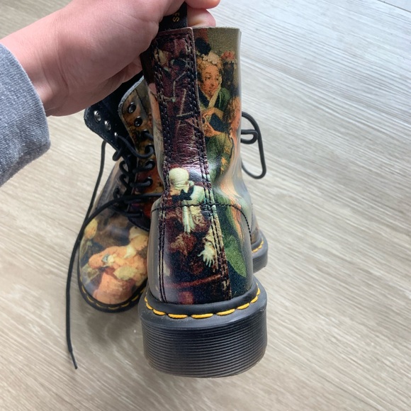 Hogarth Doc Martens - Picture 5 of 6